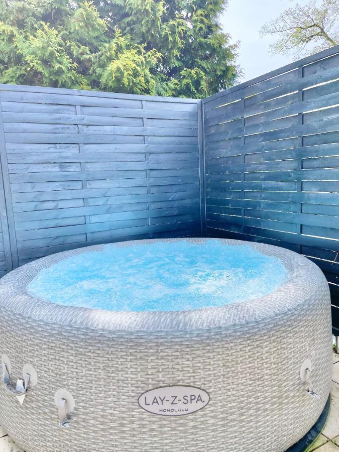 Whirlpool - Zentral - Designloft Mit Xxl Terrasse Apartment Висбаден Екстериор снимка