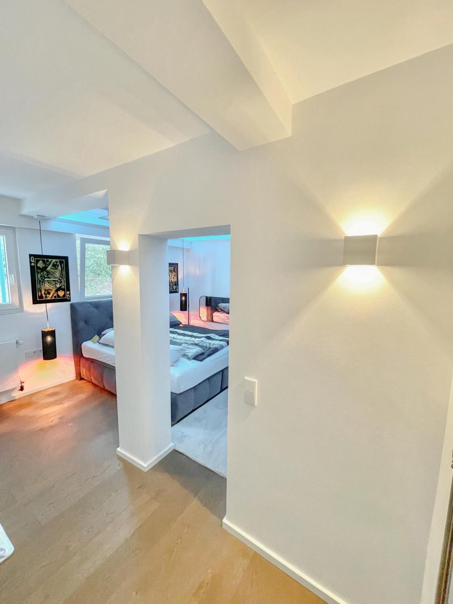 Whirlpool - Zentral - Designloft Mit Xxl Terrasse Apartment Висбаден Екстериор снимка